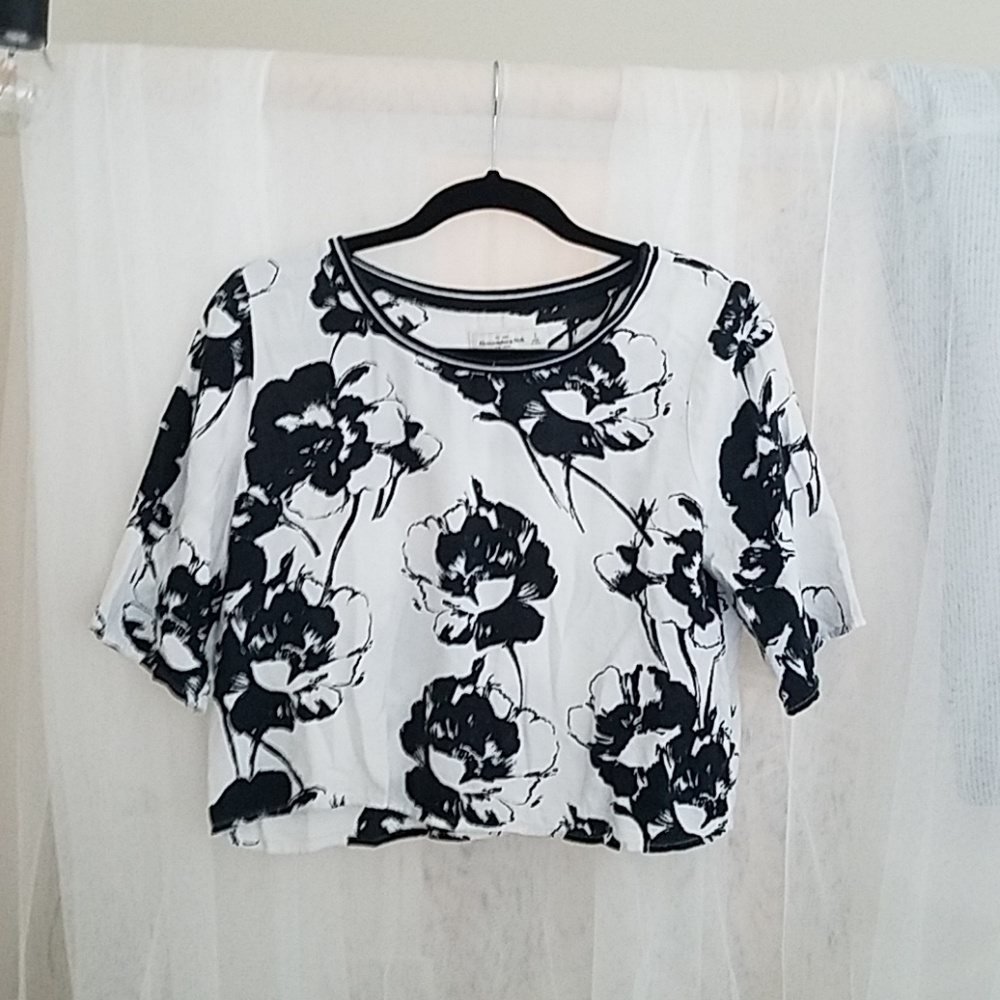 Abercrombie & Fitch Cropped Floral Top